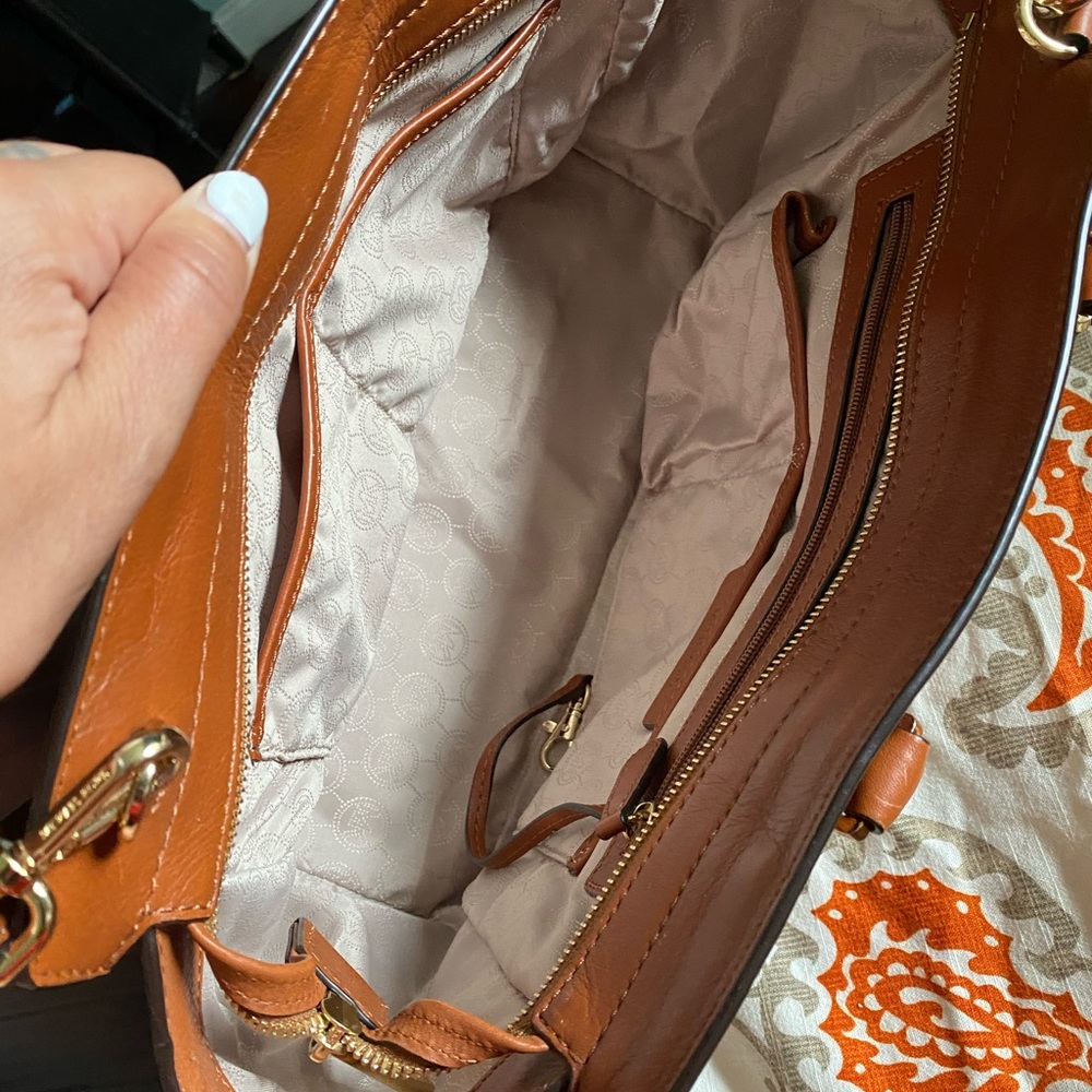 Handbag